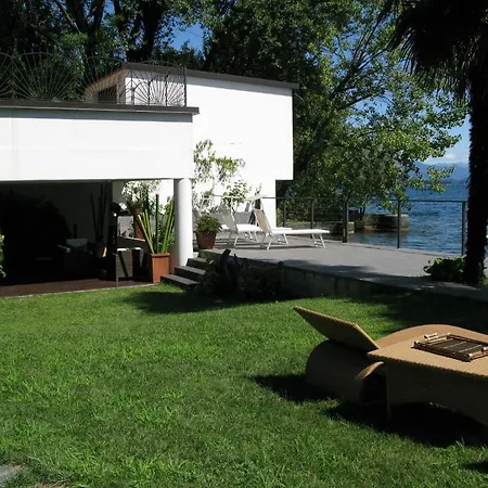 Oda ve Kahvaltı La Darsena Meina
