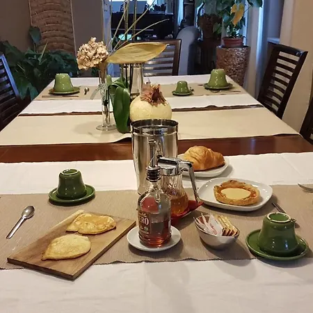 Alojamento de Acomodação e Pequeno-almoço La Darsena Meina